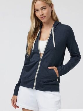 Vuori Halo Performance hoodie